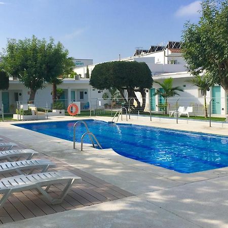 Hostal Las Cumbres Conil De La Frontera Exterior foto